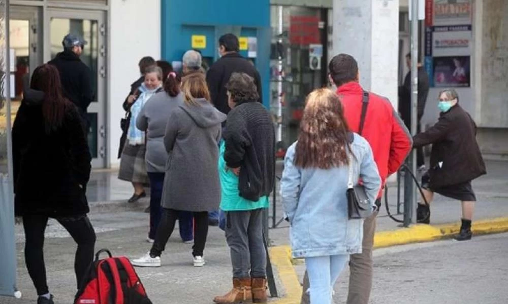 Θεσσαλονίκη: Χαμός και στις τράπεζες – Συνεχείς έλεγχοι από τους αστυνομικούς στην πόλη